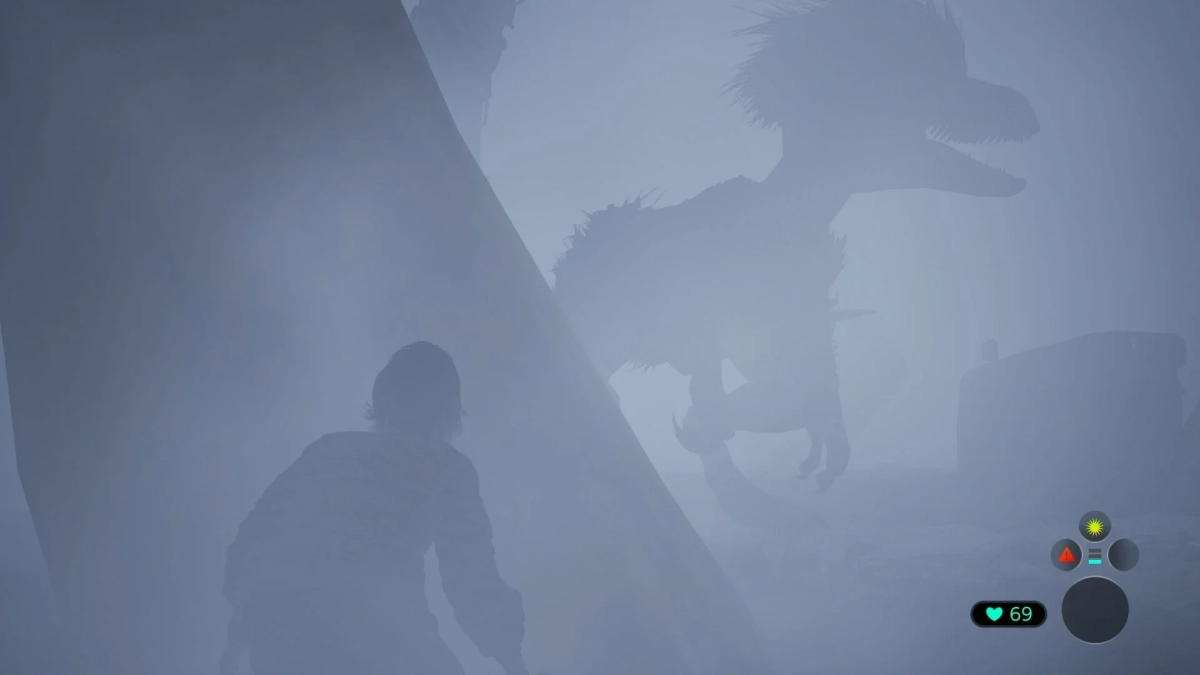 霧の中の巨大クリーチャー