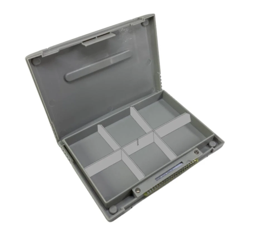 仕切り付きケース