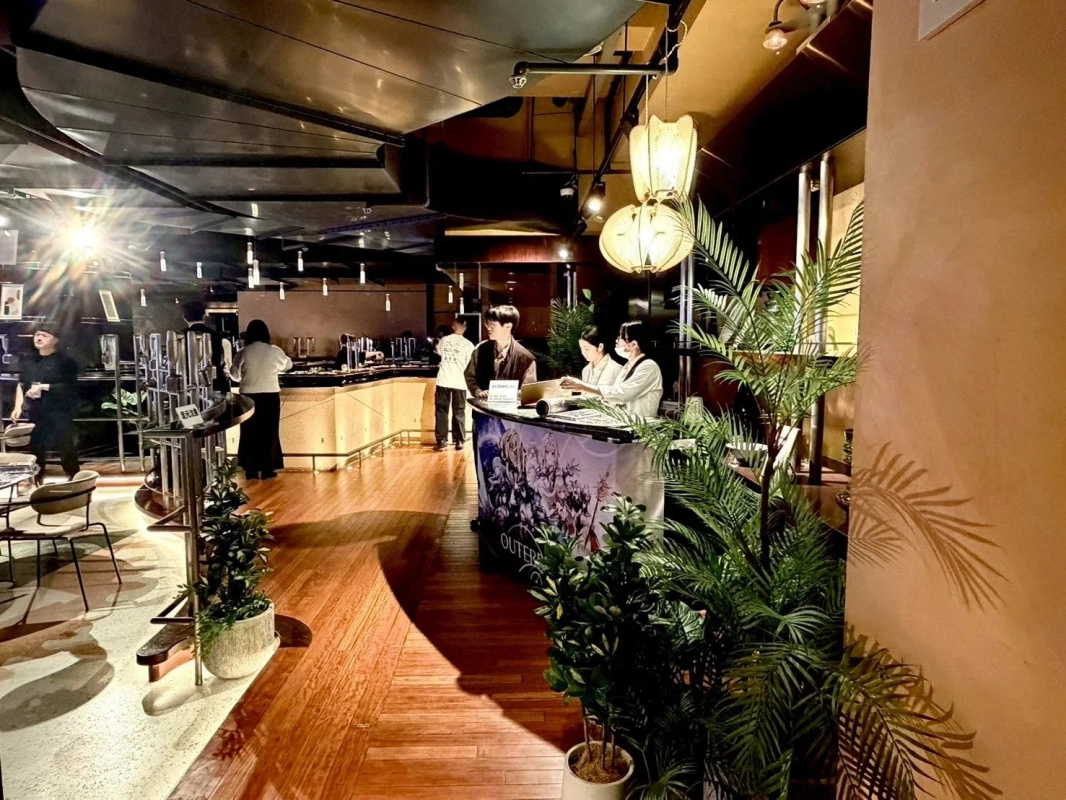 イベントスペース、ラウンジ