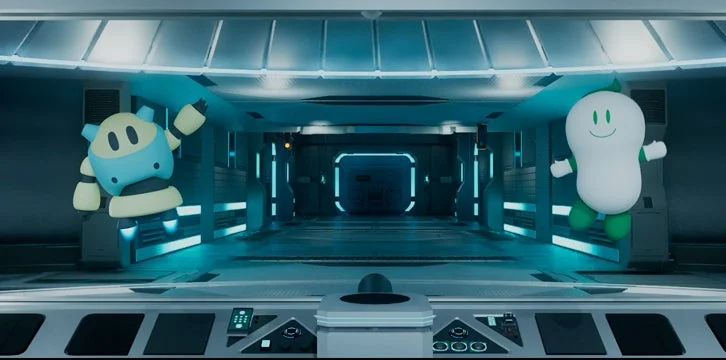 可愛らしいロボットと白いマスコットキャラクターが浮遊する宇宙船の通路のような空間