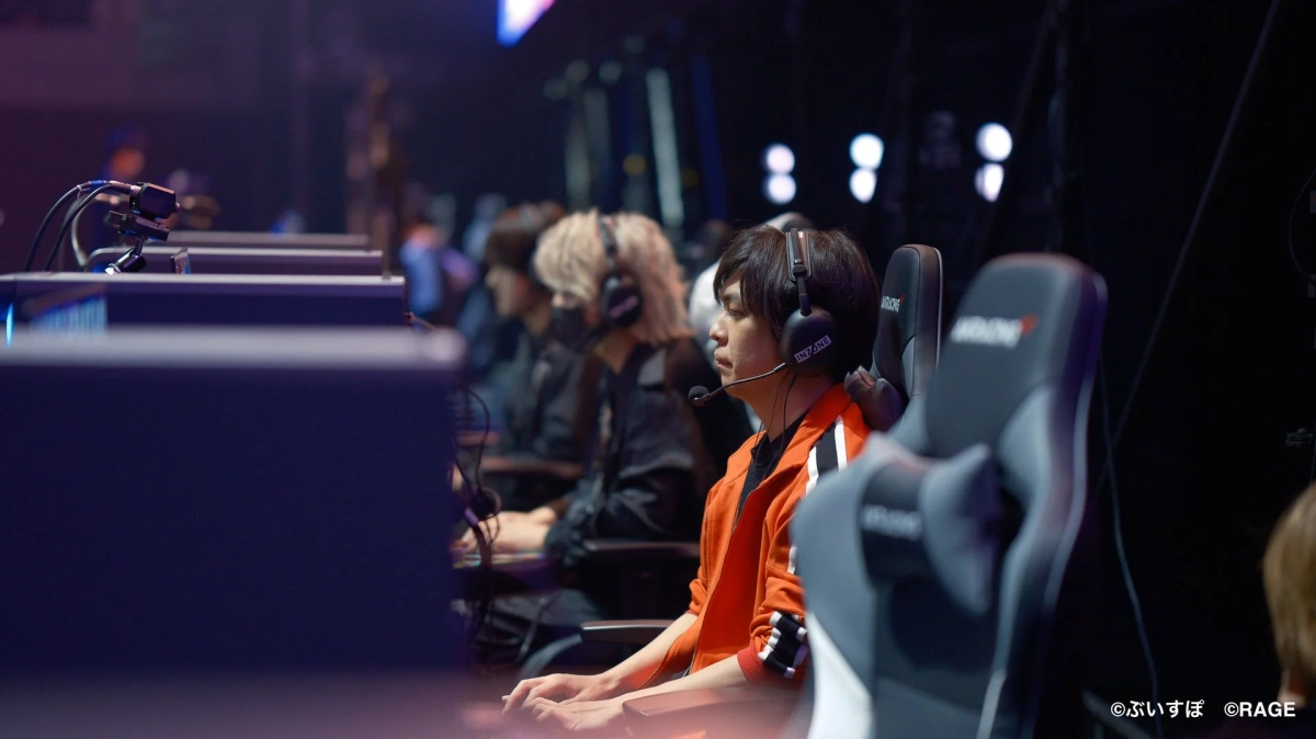 ゲームに集中するプレイヤー