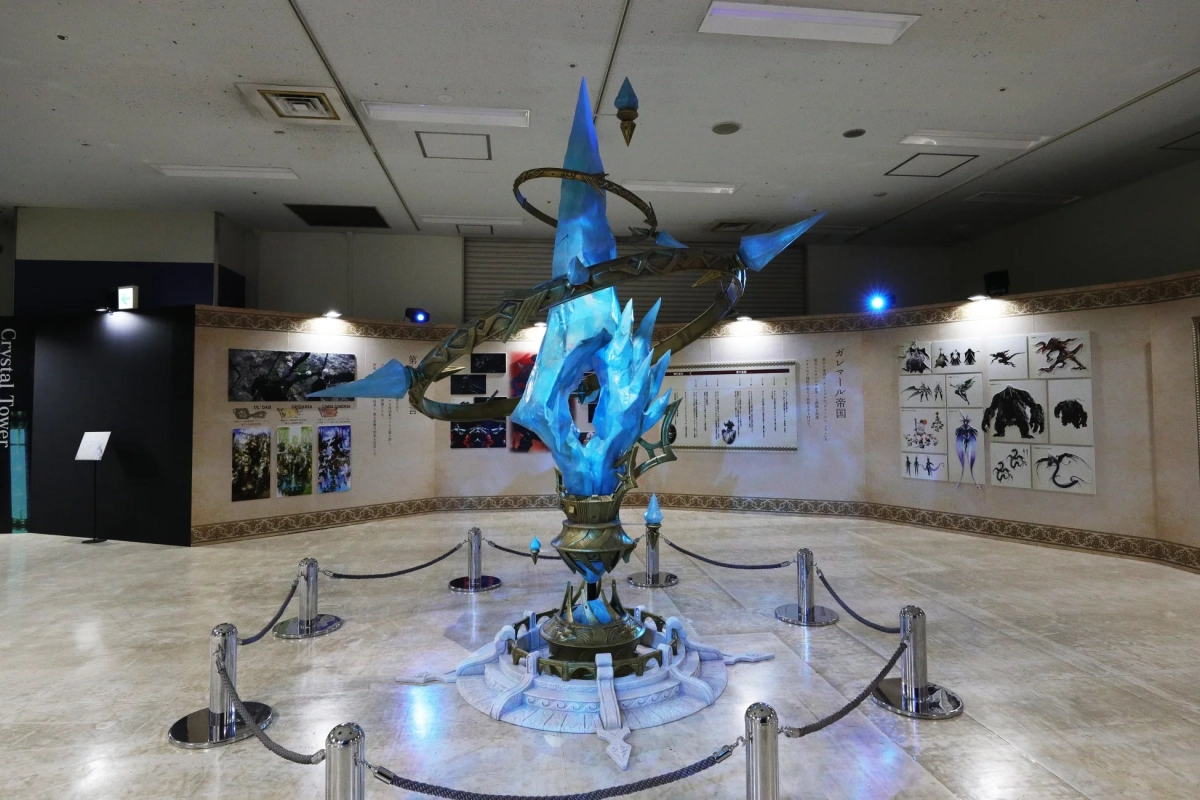 エーテライト・プラザの展示