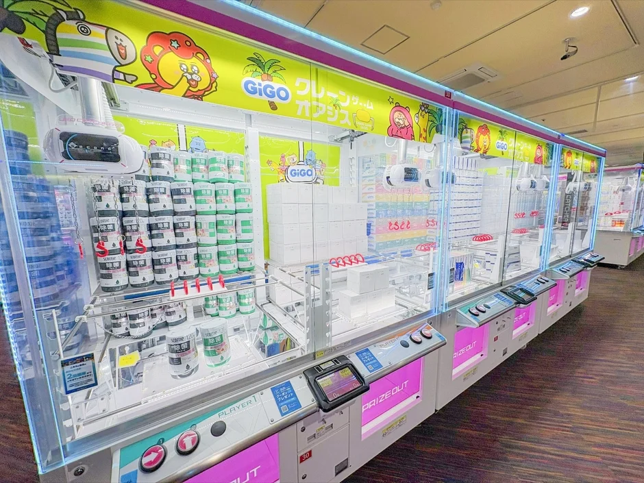 クレーンゲーム機と景品