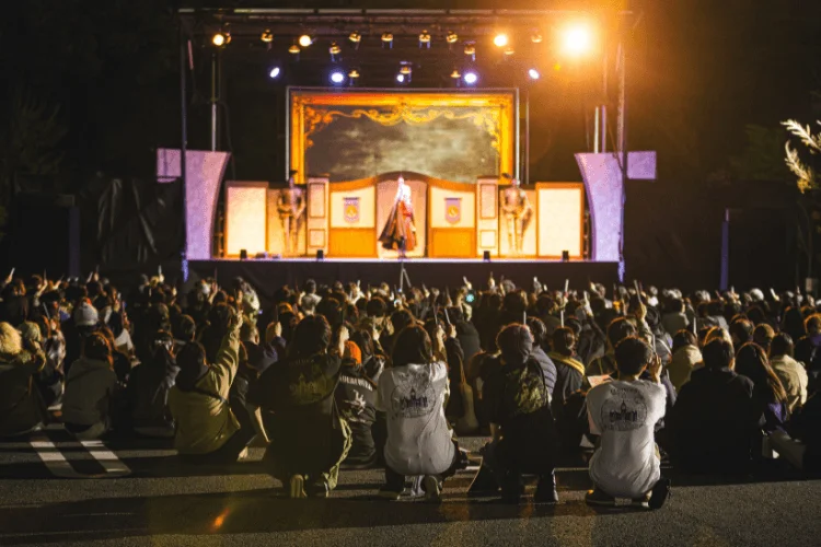 夜の魔法学校からの脱出 プレイイメージ