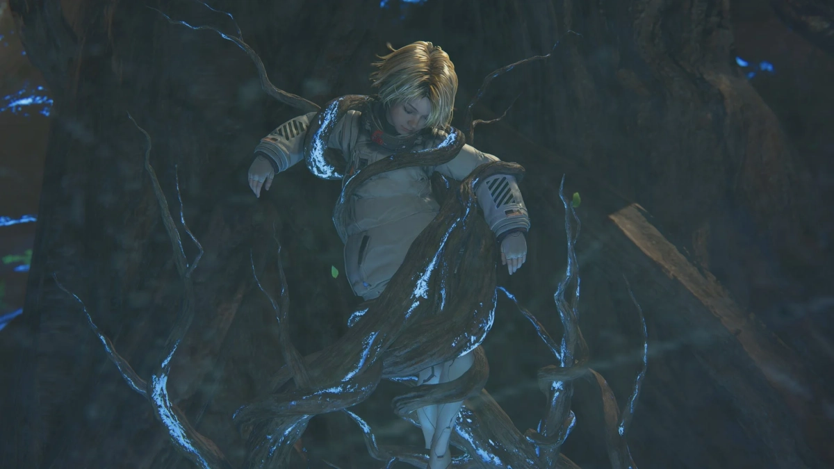 神秘的な洞窟に絡まる人物