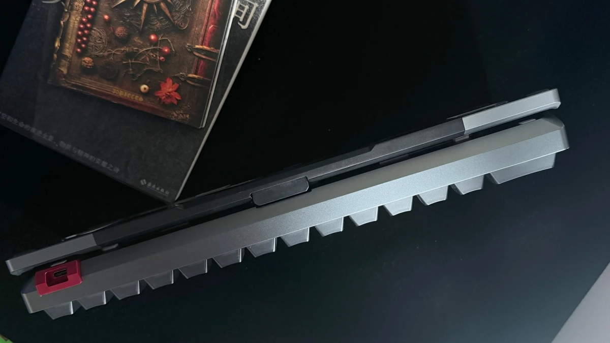 ポータブルモニターと本