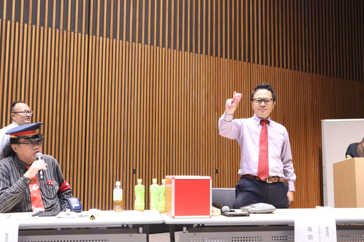 イベントでの男性