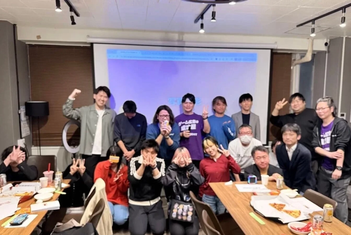 親睦会イベントの集合写真