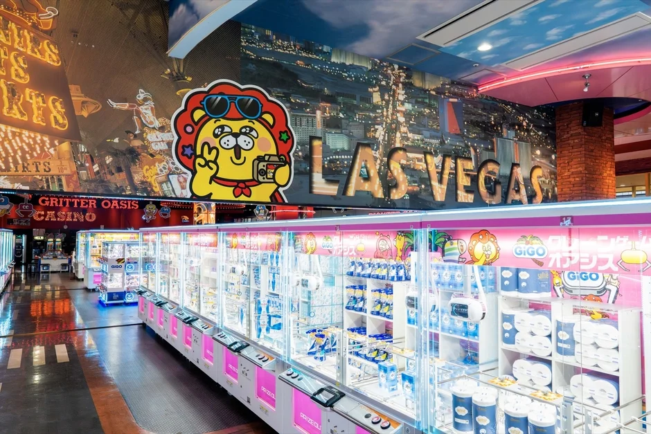 ラスベガス風の内装とクレーンゲーム