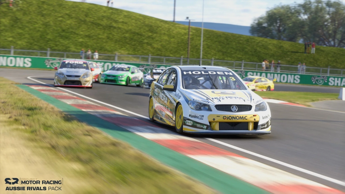 レーストラックで競い合うツーリングカー