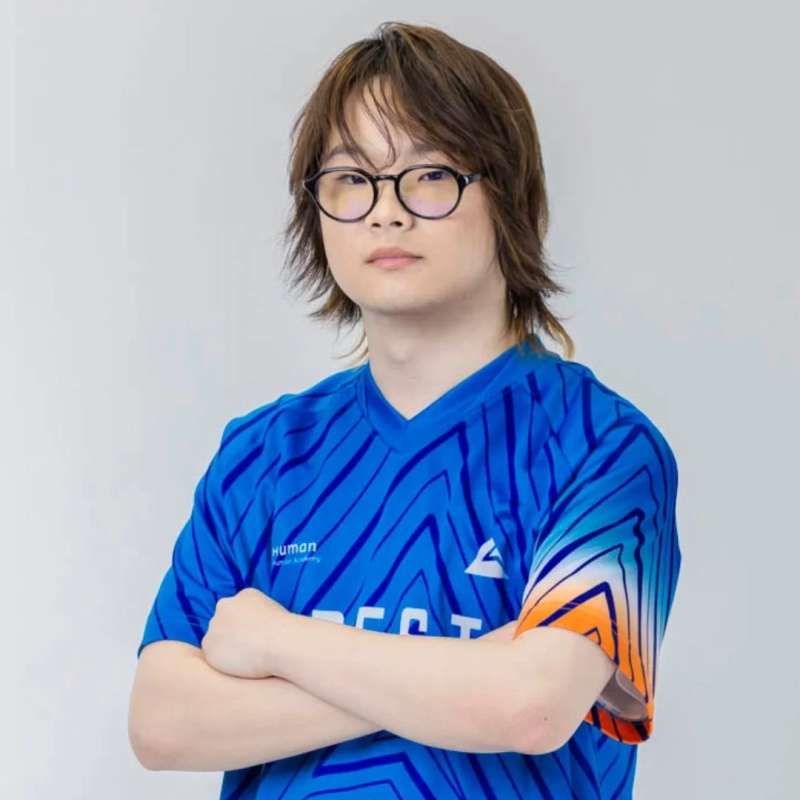 Chiffon選手とみられる男性のポートレート