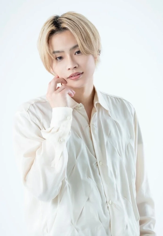 濱健人さんのポートレート写真