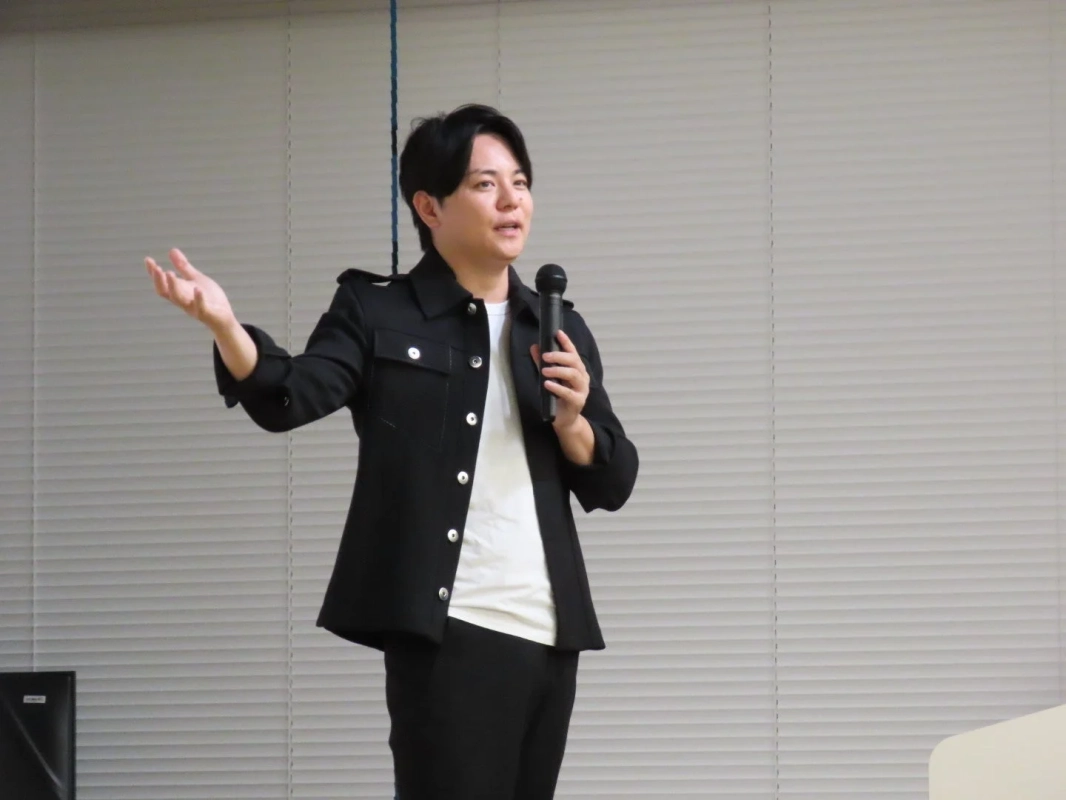 平岩氏講演中の写真1