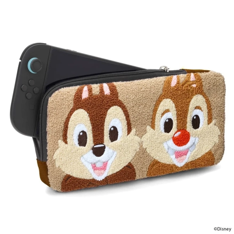 ディズニーキャラクターのチップとデールがデザインされた、もこもこ素材のニンテンドースイッチ用ポーチ
