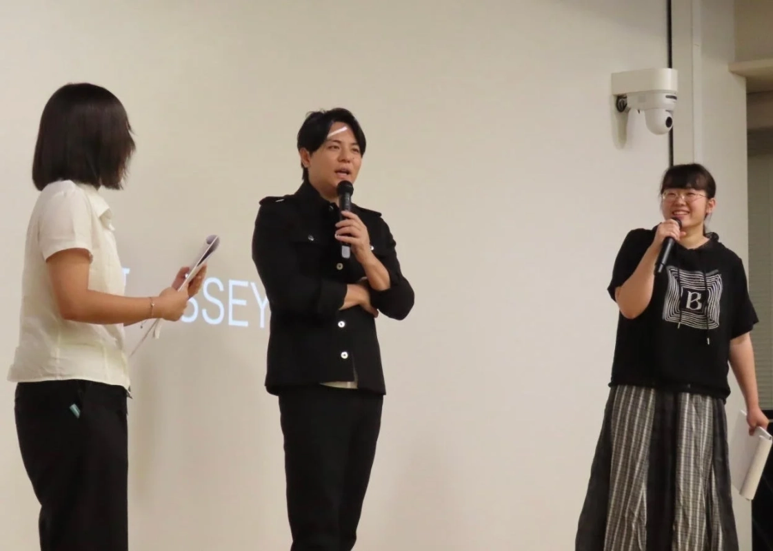 平岩氏講演中の写真2