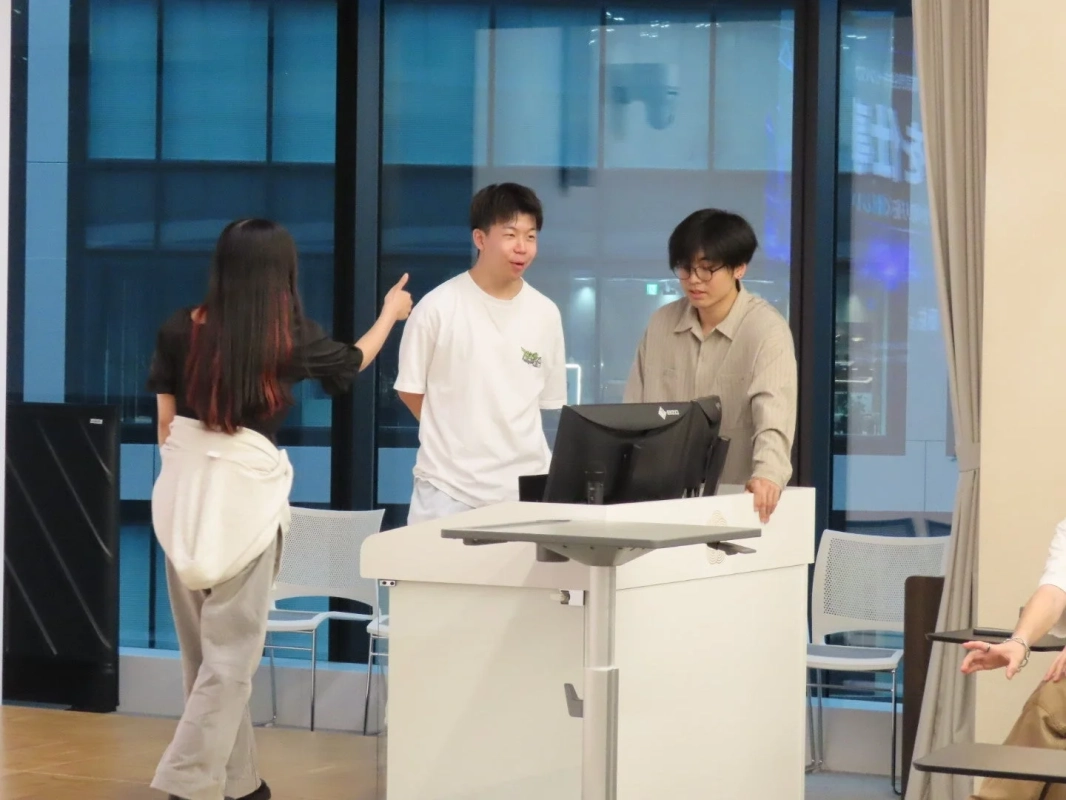学生スタッフ打ち合わせ2