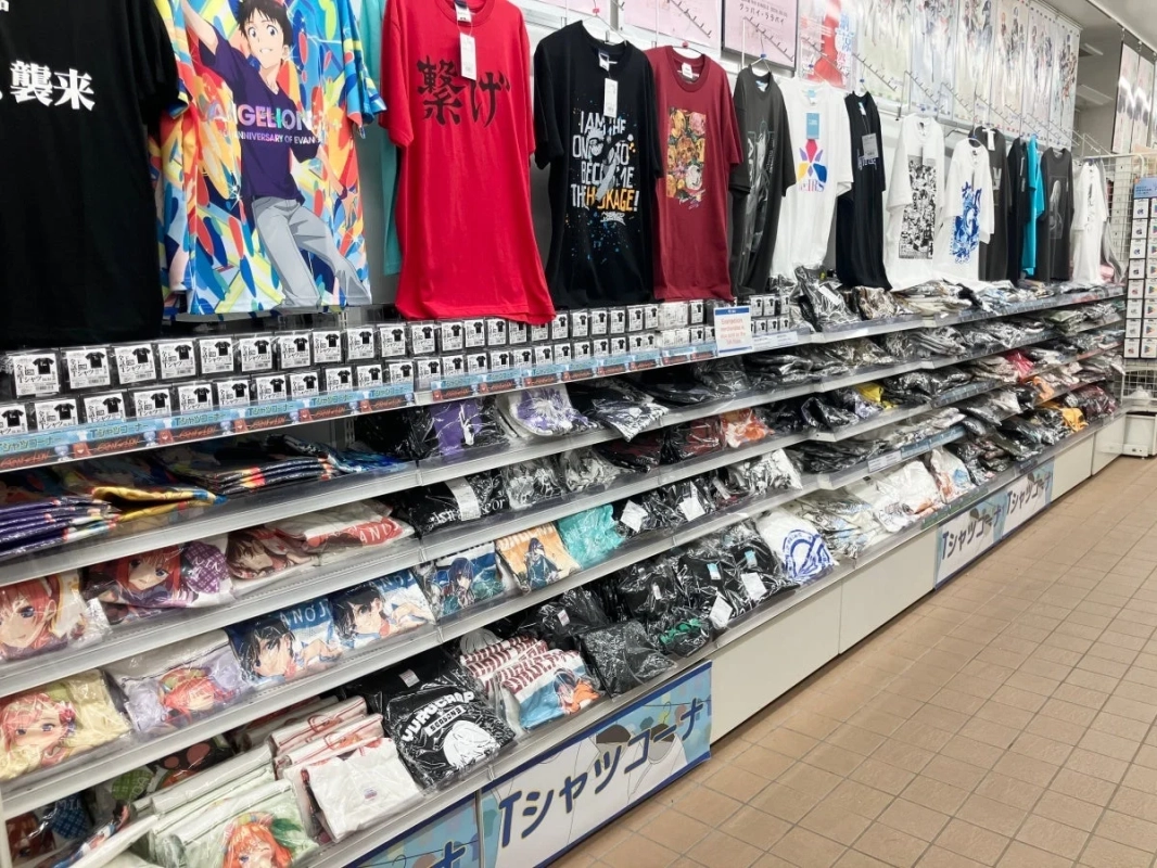 エヴァンゲリオンなどのTシャツコーナー