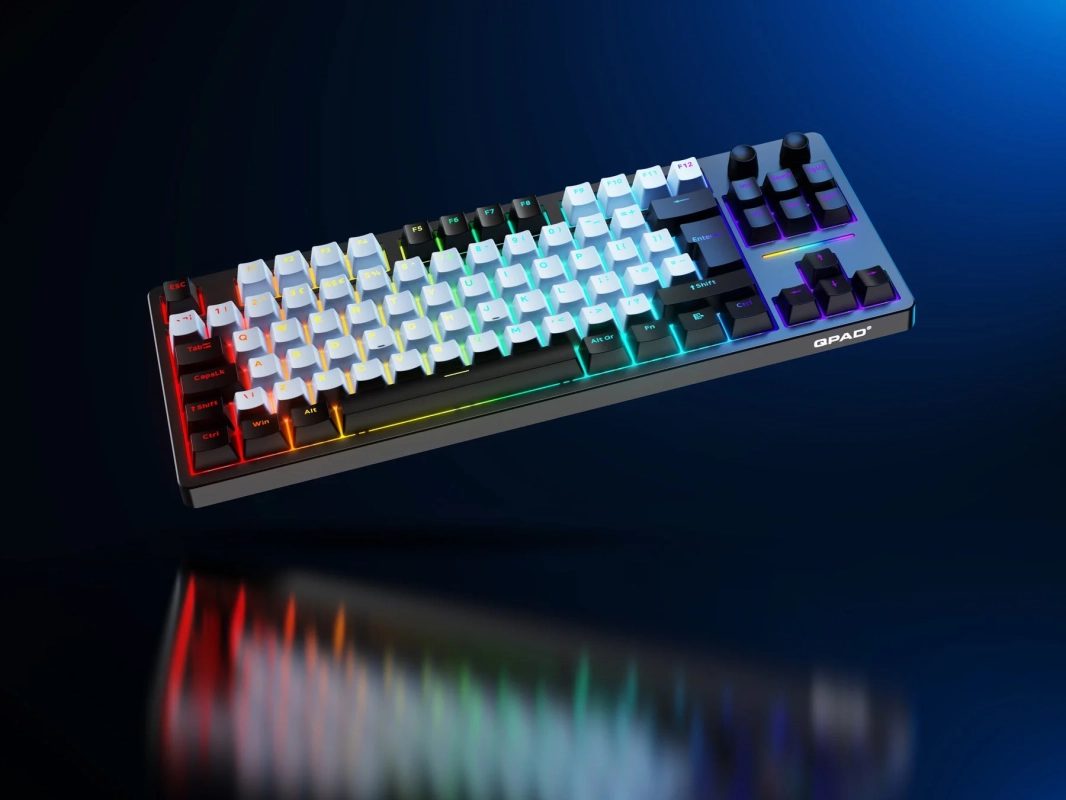 鮮やかなRGBバックライトが特徴のメカニカルゲーミングキーボード